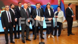 Posledji poziv Vučiću
